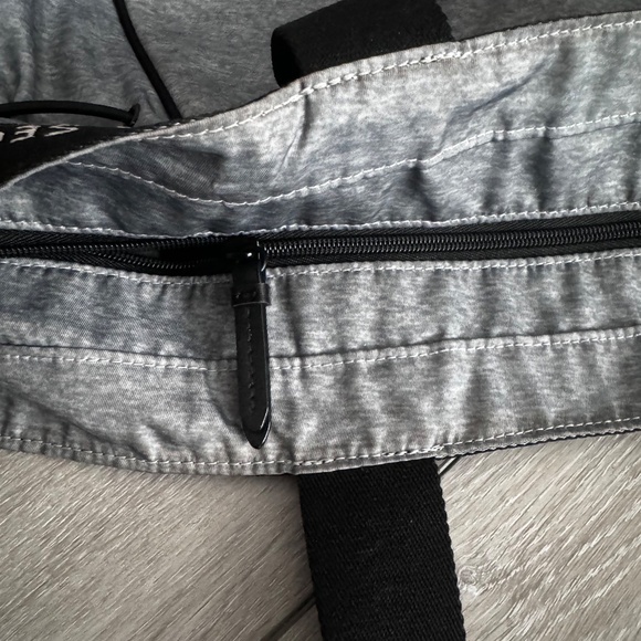 VICTORIAS SECRET TOTE BAG - Picture 6 of 7